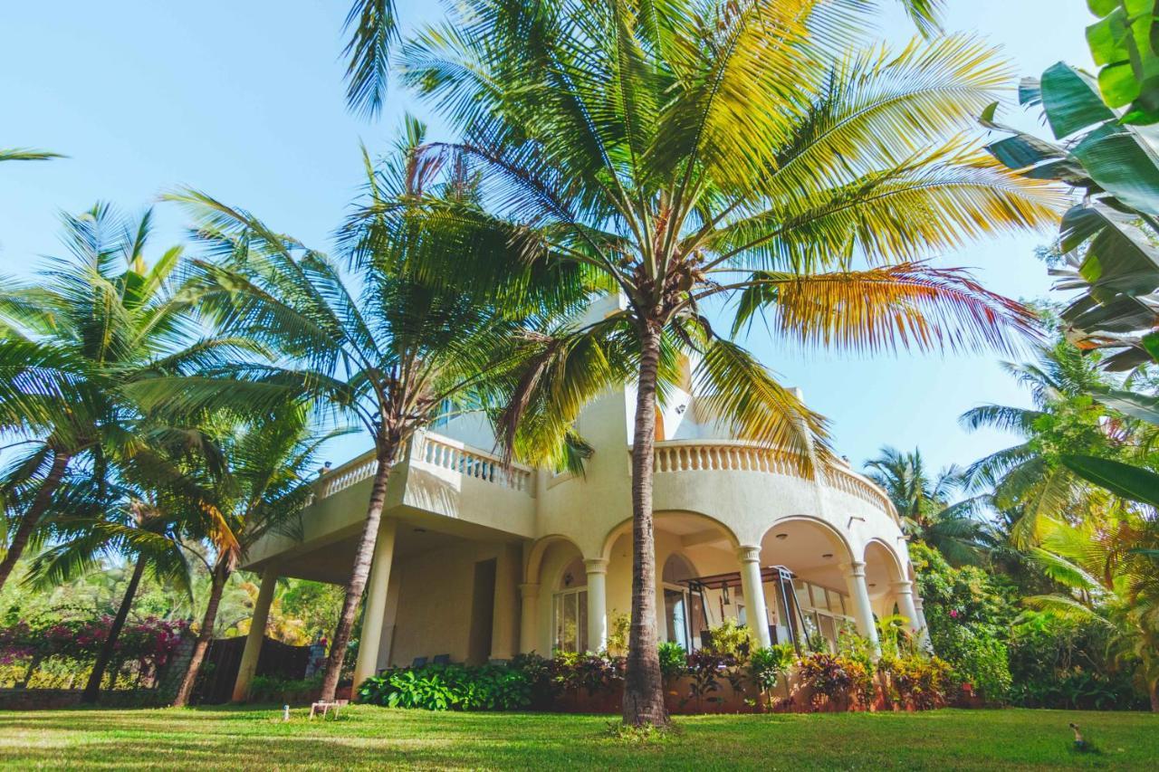 Saffronstays La Casa Maestro, Kashid - Spanish-Style Luxury Villa Near Kashid Beach Exterior foto